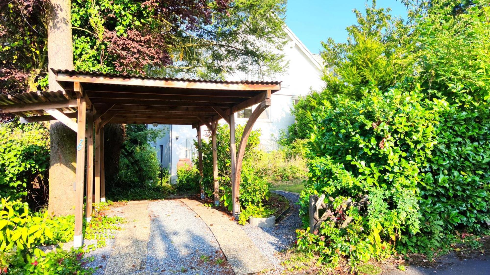 Amselweg Am Waldrand Gelegen Netflix Eigener Carport Uvm Apartment เทานุสชไตน์ ภายนอก รูปภาพ